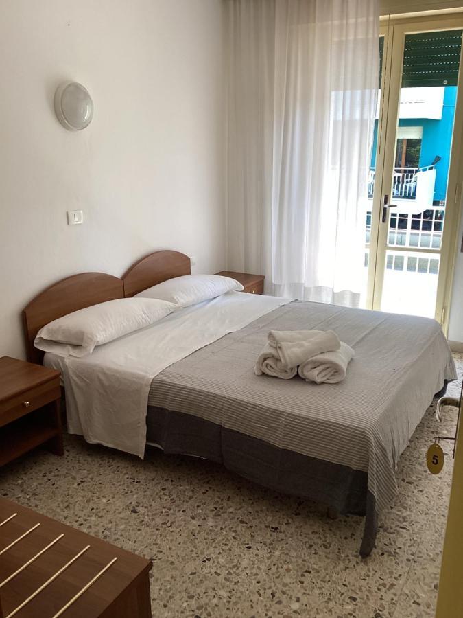 Hotel Villa Alexandra Bellaria-Igea Marina Luaran gambar